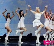 '컴백' 위클리, 아이돌 실력 논란 의식했나 "라이브 중요, 중점 두고 연습"