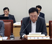 최저임금 동결VS대폭인상 팽팽한 대립