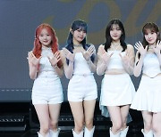 위클리 “‘애프터 스쿨’ 2억뷰 돌파, ‘라이츠 온’ 더 좋은 성과 기대해”