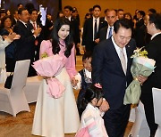 하와이 방문한 尹 "이승만 대통령이 건국 기반을 마련한 곳"