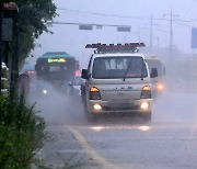 전국 장맛비 계속… 강원 최대 120㎜ 이상 ‘물폭탄’