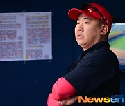 이범호 감독 “후반기 계획은 ‘잘 버티자’..이길 때 확실히 이기고 질 땐 투수 아낄 것”