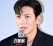 지창욱, "향수 뿌린 미친 개로 남고파" [SE★포토]