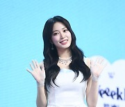 위클리 조아 "올해 스무살, 20대의 패기 담았다" [ST현장]