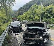 한순간에 여행길이 고행길로…강원소방 "휴가철 교통사고 유의"