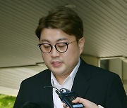 ‘음주 혐의’ 공소장 미적시…10일 첫 재판 나서는 김호중, 변호인 추가 선임 ‘방어’ 총력