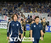 '비난 돌파 결자해지' 홍명보 "이제 나는 없다…대한민국 축구밖에 없다"