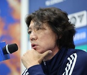 홍명보 “축구 인생 마지막 도전…강한 승부욕 생겨”