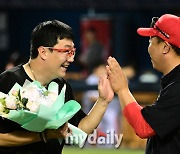 [MD포토] 양현종의 미소 'KBO 최고 400경기 선발 등판'