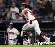 ‘우승의 추억’ 갖고 재결합한 애틀랜타-로사리오, 또 한 번 ‘윈-윈’ 될까[슬로우볼]