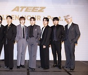 에이티즈, 美‘빌보드 200’ 역주행…5주 연속 차트인