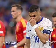 '필드골 0골 굴욕' 음바페 "유로 2024는 실패…휴가 가서 쉬겠다"