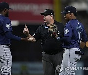 Mariners Padres Baseball