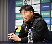 부천FC 이영민 감독, 과도한 항의로 제재금 150만원 징계