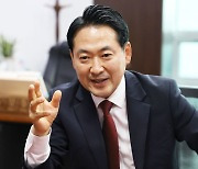 與 장동혁 "당 시스템 없는데, 장수 바꾼다고 이길 수 있나"