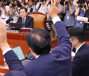 尹탄핵반대 청원 5만명 넘어 국회로…정청래 “반대청문회 열자”