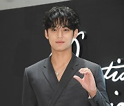 민규 ‘하트 할래요?’ [MK포토]