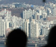 고개 젓는 부동산시장, '서울 아파트'만 끄덕끄덕