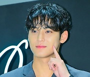 세븐틴 민규, 볼콕 [사진]