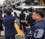 용산 대통령실 향하는 야당 법사위원들