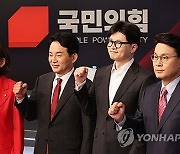 한동훈, `읽씹` 논란에도 8%p 더 오른 지지율…한 36%, 나 18%, 원 15%