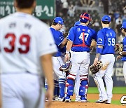 승리거둔 삼성, '곰에게 강한 사자들' [사진]