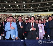 與당권주자들, '이전투구' 잇단 당 경고에 저강도 공방