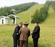 北 김정은, 백두산 인근 삼지연 건설사업 현지 지도