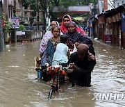 XINHUA PHOTOS OF THE DAY