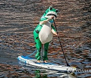 RUSSIA COSTUMED SUP BOARDS SWIM