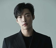 우도환, '넉오프' 김수현 만날까…"특별출연 제안 받은 작품"