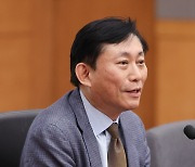 "공공분야 AI 활용 가속"…8대 초거대 AI 공공 서비스 개발 착수