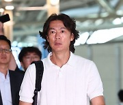 출국하는 홍명보 신임 감독