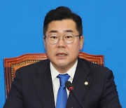 박찬대 "국민 죽음 덮는 데 혈안인 尹·與, 진짜 보수인가"