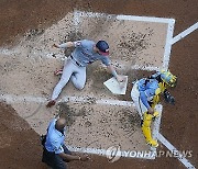 Nationals Brewers Baseball