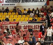 '우리 후보' 아니면 집으로