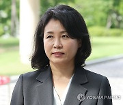 '선거법 위반' 김혜경 포괄적 진술거부권 행사…피고인신문 무산