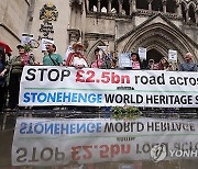 BRITAIN STONEHENGE PROTEST