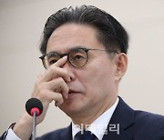 [포토]인사청문회, '답변하는 강민수 국세청장 후보자'