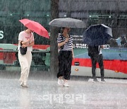 [포토]수도권 중심 많은 비…경기북부 사흘간 최대 250㎜ 예상