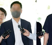 '김만배 돈거래' 전직 기자 2명 구속영장 기각