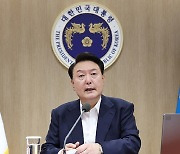 尹, 순방 후 첫 국무회의…“한미동맹, 핵 기반 동맹으로 격상”