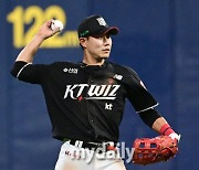 [MD포토] 심우준 'KT 유격수'