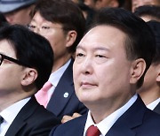 “한동훈 당 대표 가을 못 넘길 것” 조국·이준석 주장 이유는?