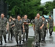 장마철 대비 태세 점검하는 이영수 공군참모총장