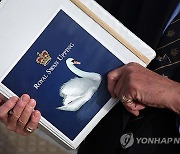 BRITAIN ANNUAL SWAN UPPING CEREMONY