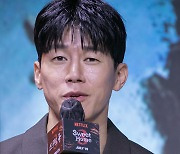 '스위트홈' 김무열 "현장에서 액션 연기 위한 제작진의 세심한 배려 돋보였다"