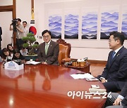 출구 없는 '방송법' 갈등…국회의장 중재 관철될까