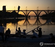 우크라, 남부전선 격전지 2곳서 1년 만에 퇴각