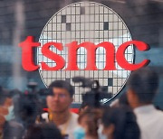 ‘AI 훈풍’ TSMC, 2분기 매출 40%·순익 36% 상승 ‘어닝 서프라이즈’